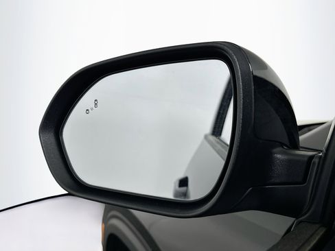 Used 2025 Kia Seltos S image 16