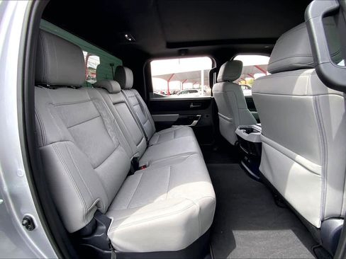 Used 2025 Toyota Tundra Limited AWD/4WD image 20