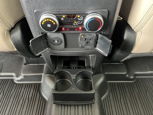 Used 2024 Ford Explorer Limited w/ Equipment Group 301A AWD/4WD image 50