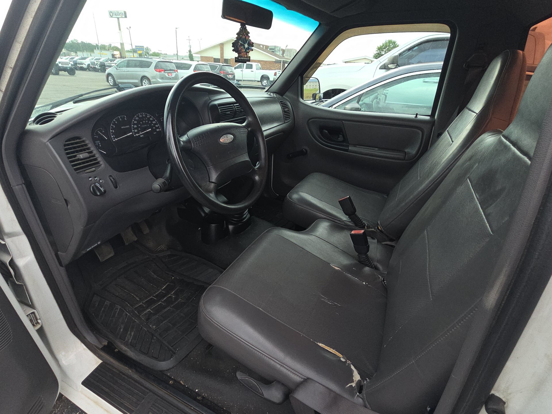 Used 2001 Ford Ranger XL RWD image 8