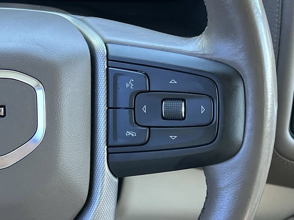 Used 2022 GMC Yukon Denali AWD/4WD image 26