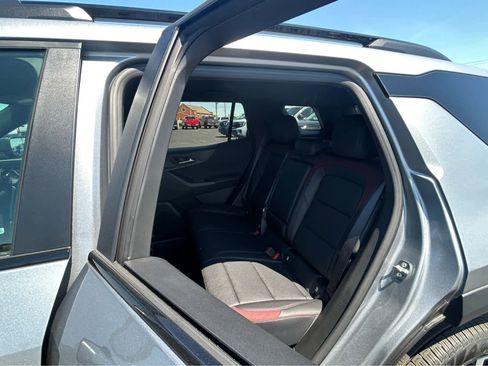 Used 2026 Chevrolet Equinox RS image 11