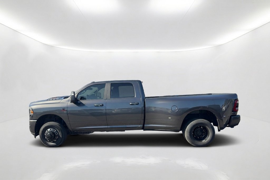 Used 2024 RAM 3500 Laramie w/ Night Edition AWD/4WD image 9
