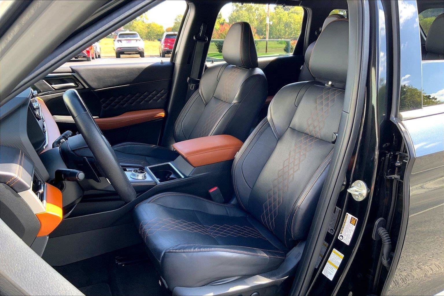 Used 2023 Mitsubishi Outlander SEL 40th Anniversary AWD/4WD image 23
