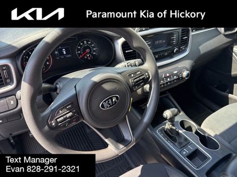 Used 2017 Kia Sorento FWD image 20