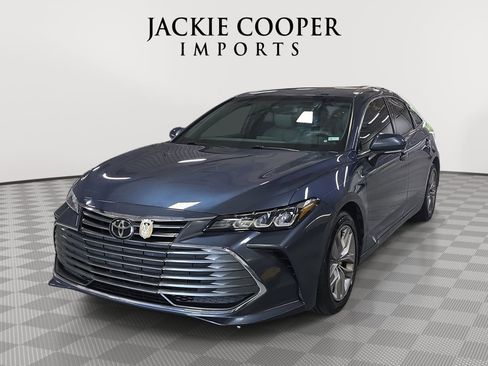 Used 2021 Toyota Avalon XLE FWD image 1