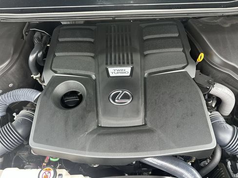 Used 2024 Lexus GX 550 w/ Accessory Package (31) AWD/4WD image 35
