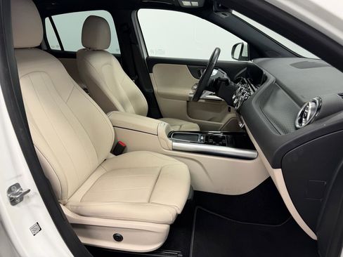 Used 2024 Mercedes-Benz GLA 250 4MATIC image 13