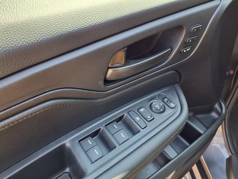 Used 2025 Honda Odyssey EX-L image 57