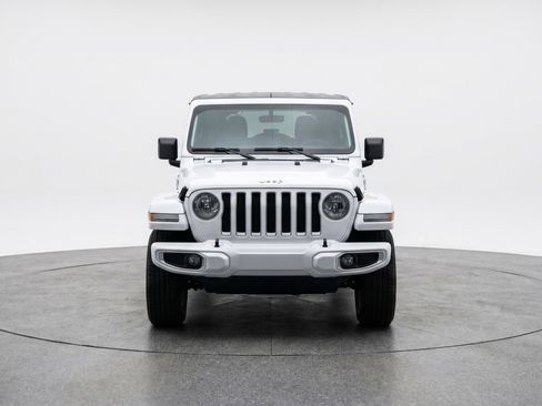 Used 2025 Jeep Wrangler Sport S image 2