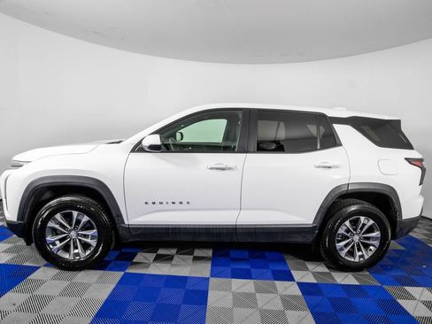 Used 2025 Chevrolet Equinox LT FWD image 7