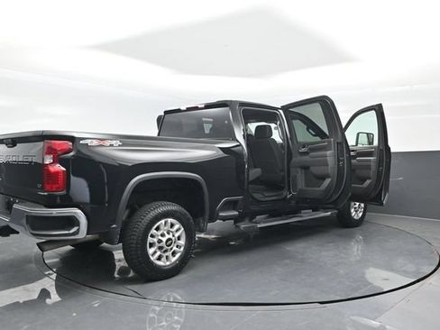 Used 2025 Chevrolet Silverado 2500 LT w/ Convenience Package AWD/4WD image 28