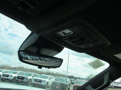 New 2026 GMC Sierra 2500 Denali w/ Denali Reserve Package image 23