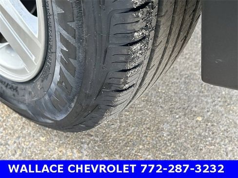 Certified 2022 Chevrolet Trax LS w/ Tint and Cruise Package image 13