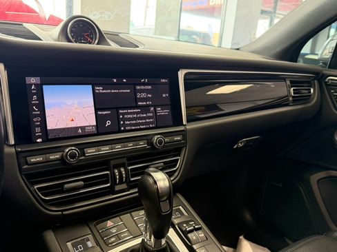 Used 2021 Porsche Macan S AWD/4WD image 42