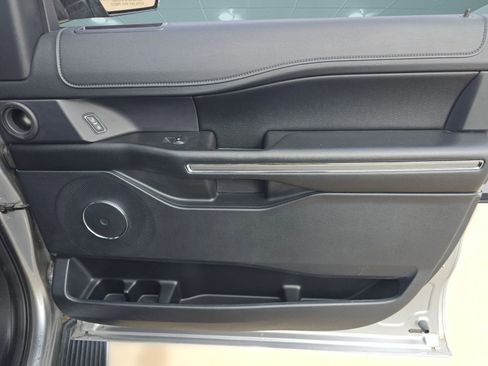 Used 2020 Ford Expedition XLT w/ Equipment Group 202A image 29