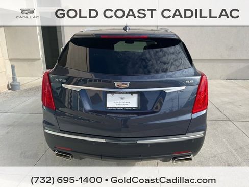 Used 2019 Cadillac XT5 FWD image 3