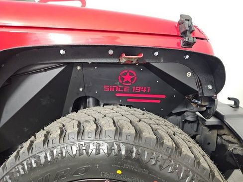 Used 2018 Jeep Wrangler Unlimited Sport w/ Connectivity Group image 9