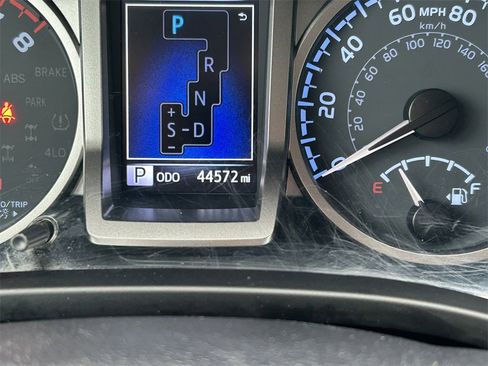 Used 2021 Toyota Tacoma SR5 image 34