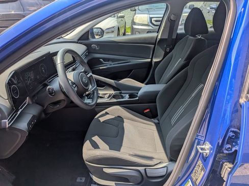 Certified 2023 Hyundai Elantra SEL w/ Convenience Package FWD image 11