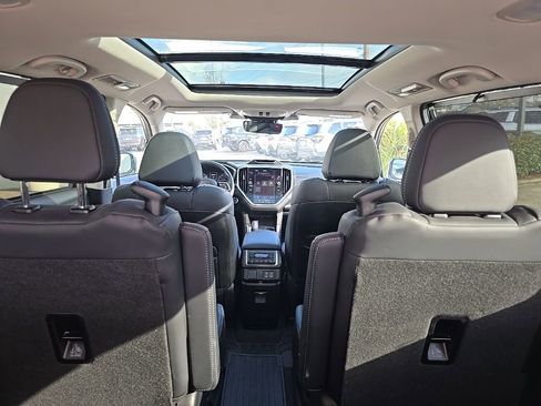 Certified 2025 Subaru Ascent Limited image 31