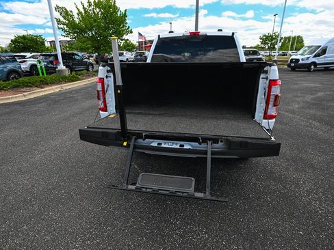 Certified 2022 Ford F150 Platinum w/ Equipment Group 701A High AWD/4WD image 17