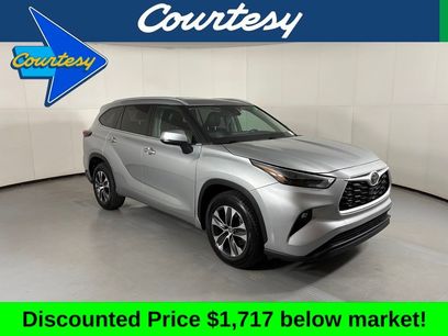 Used 2024 Toyota Highlander XLE