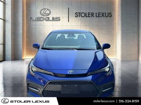 Used 2022 Toyota Corolla SE image 2