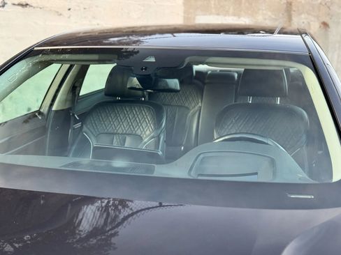 Used 2022 BMW 740i image 11