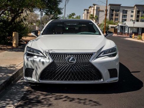 Used 2022 Lexus LS 500 w/ Luxury Package RWD image 8