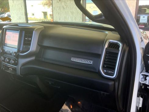 Used 2024 RAM 3500 Big Horn image 17