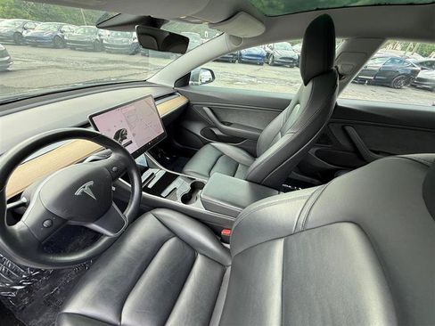 Used 2018 Tesla Model 3 Long Range AWD/4WD image 9