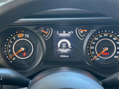 Used 2024 Jeep Wrangler Sport AWD/4WD image 18