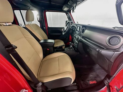 Used 2018 Jeep Wrangler Unlimited Sport S AWD/4WD image 29