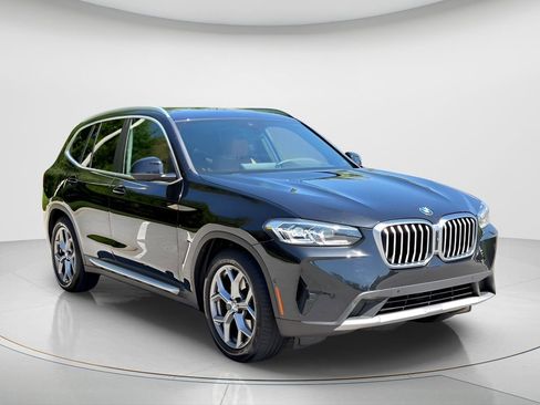 Certified 2024 BMW X3 sDrive30i w/ Premium Package RWD image 3