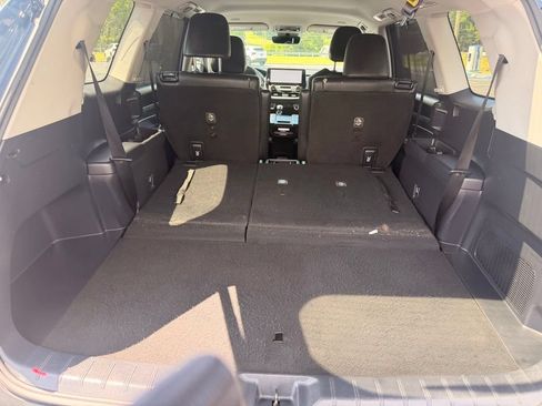 Used 2025 Toyota Grand Highlander AWD image 44