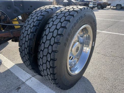 Used 2011 Ford F450 XLT image 5