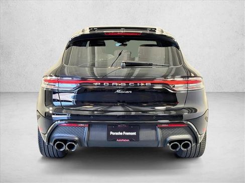 Used 2025 Porsche Macan AWD/4WD image 10