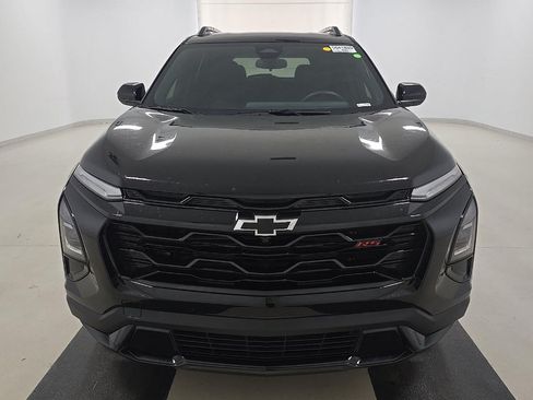 Used 2026 Chevrolet Equinox RS FWD image 3