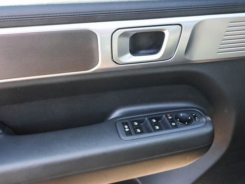 Used 2025 Hyundai Santa Fe SE FWD image 27