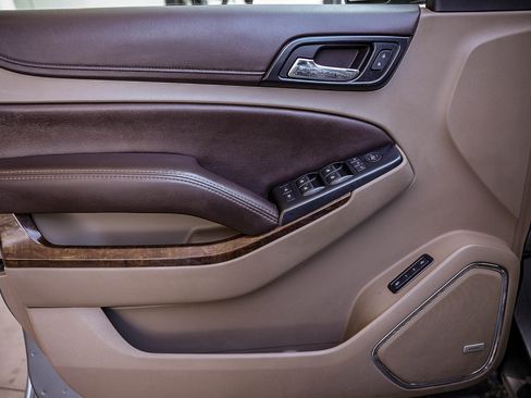 Used 2018 Chevrolet Tahoe LT image 27