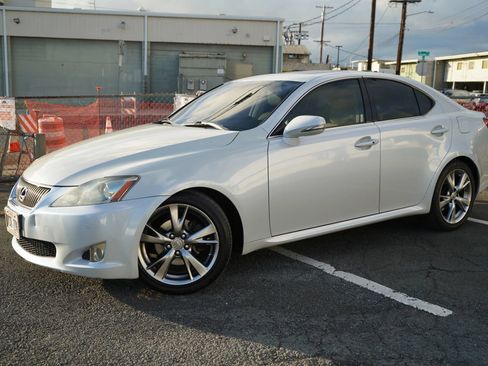 Used 2009 Lexus IS 250 RWD image 3