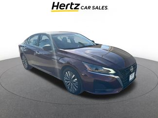Used 2025 Nissan Altima 2.5 SV video 1