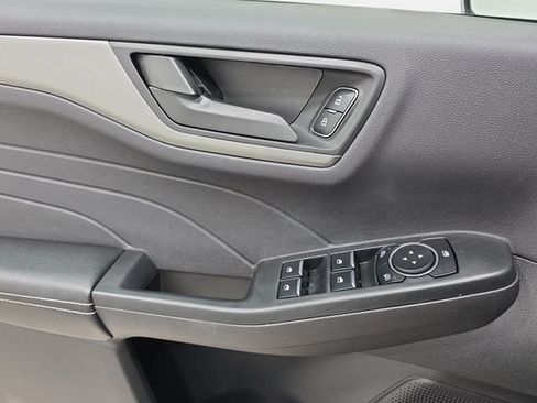 Certified 2023 Ford Escape Active FWD image 25
