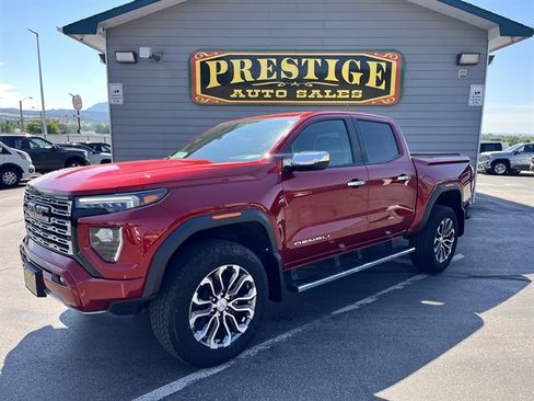 Used 2024 GMC Canyon Denali AWD/4WD image 1