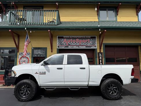 Used 2016 RAM 2500 Tradesman w/ Chrome Appearance Group AWD/4WD image 8
