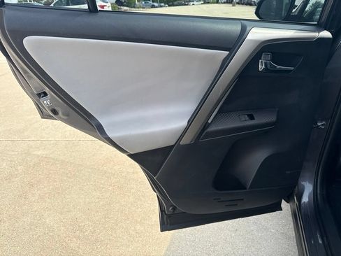 Used 2014 Toyota RAV4 Limited FWD image 18