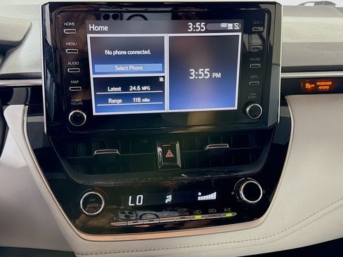 Used 2020 Toyota Corolla SE FWD image 18