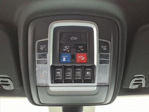 Used 2020 RAM 1500 Laramie image 13