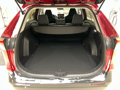 New 2025 Toyota RAV4 LE image 10